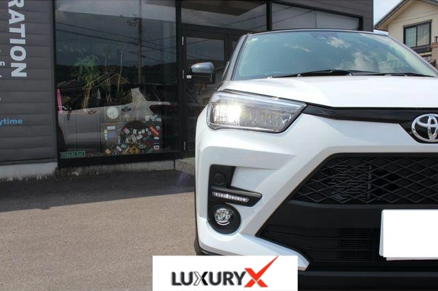 Toyota Raize Z 2025 LED headlights