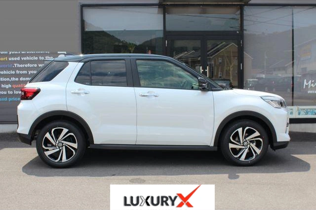 Toyota Raize dual tone body color